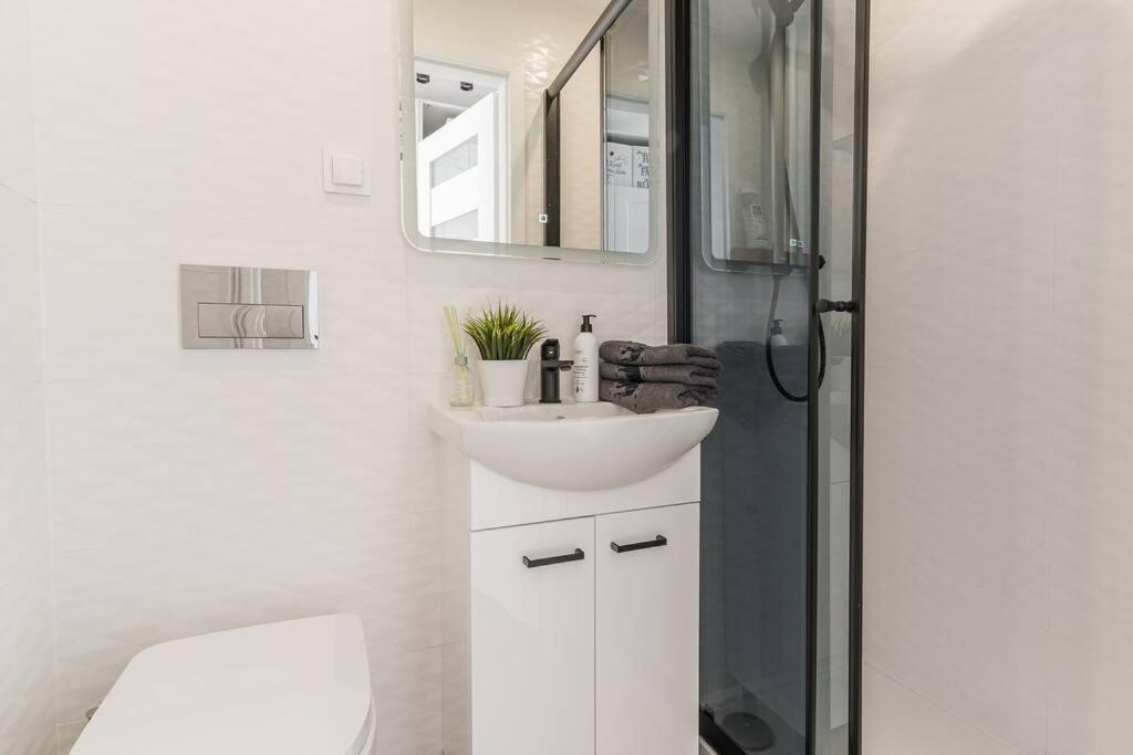 Uroczy Apartament 2 Pokoje - 10 Min Do Morza! Gdansk Dış mekan fotoğraf